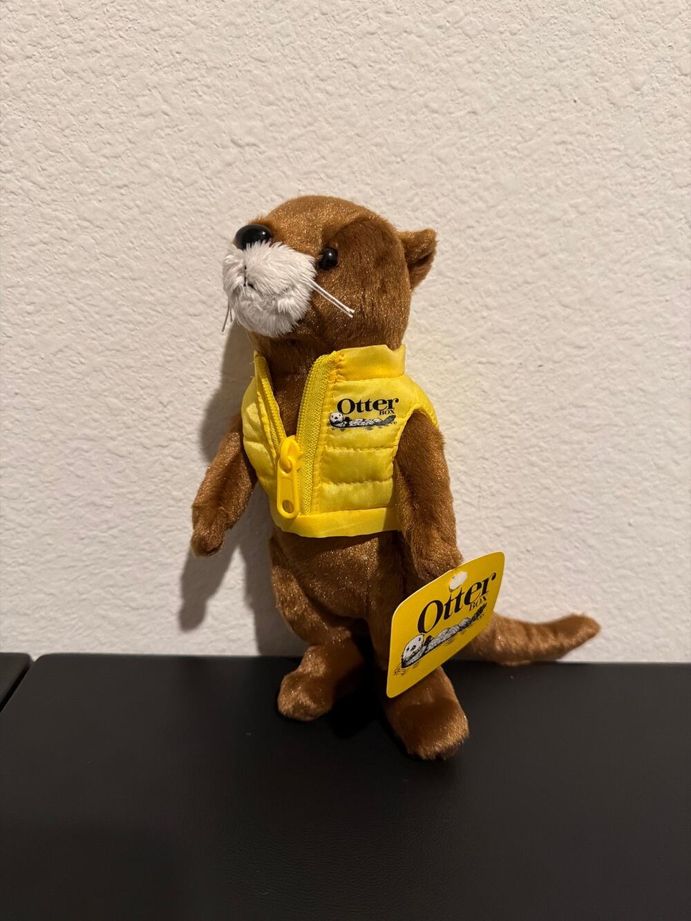 Ollie the otter OTTERBOX PLUSH NWT